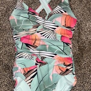 CALIA by Carrie Underwood Multicolor Leaf Print One Piece Swimsuit